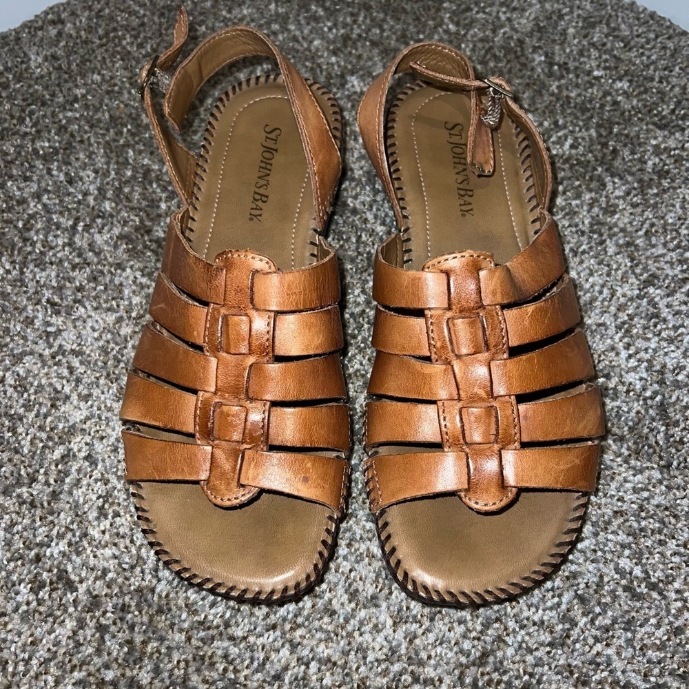 St. John’s Bay Women’s Brown Leather Sandals Size 8